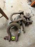 Heavy duty shackles