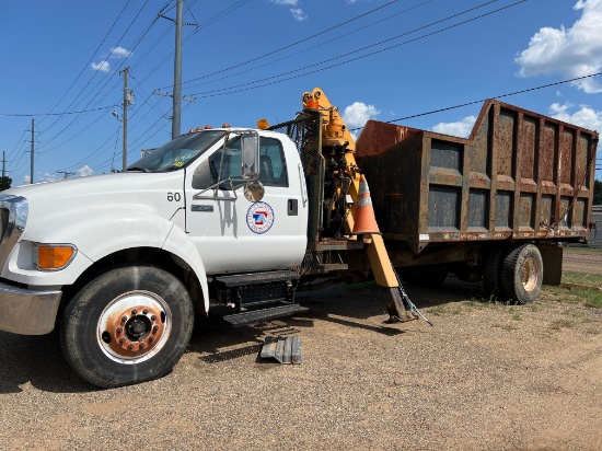 2006 Ford F750