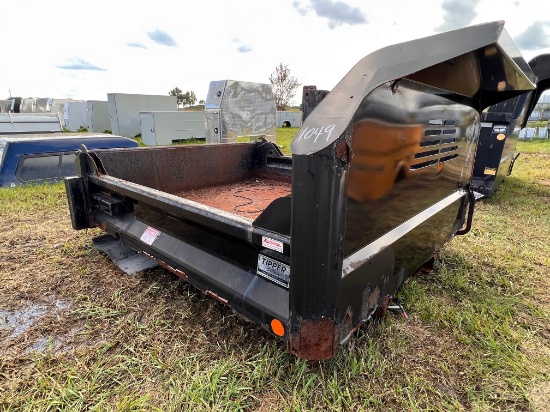 Used Crysteel tipper E series dump bed 8' x 7'