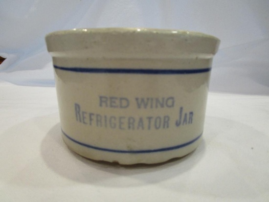 White refrigerator stoneware jar 4 3/4 inches (chip/base)