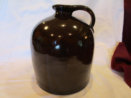 Albany Slip syrup jar, (chip on top)