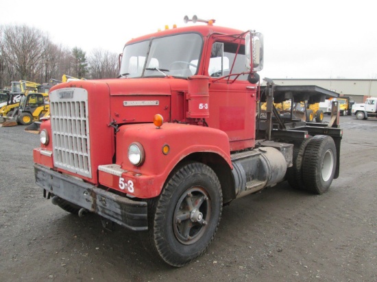 1972 White 9000 S/A Arrowboard Truck