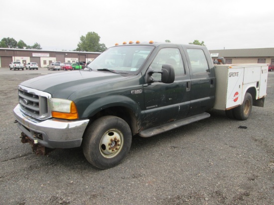 2001 Ford F-350 XLT Utility Body Truck