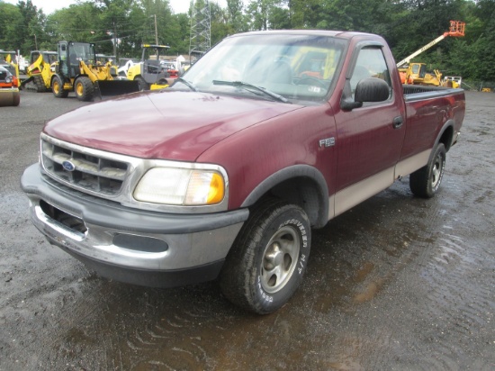 1998 Ford F-150 XL Regular Cab Pickup