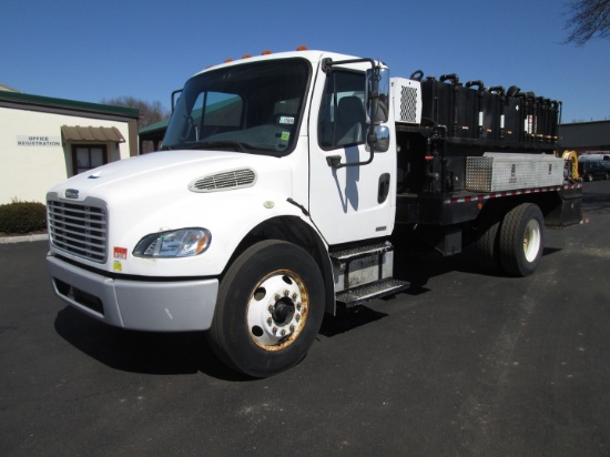 2005 Freightliner M2 S/A Lube Truck