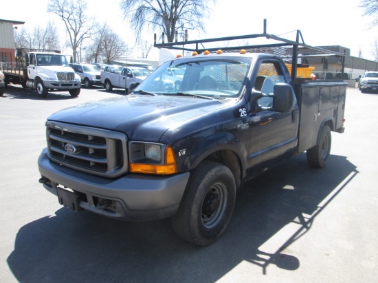 2000 Ford F-350 XL Utility Truck