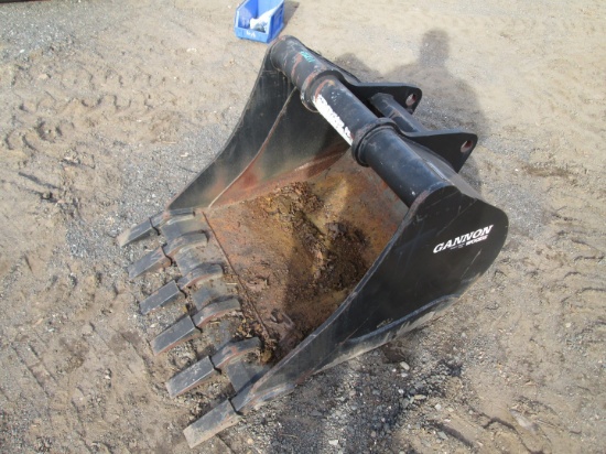 Woods 32" Excavator Bucket With Teeth