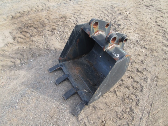 24" Mini Excavator Bucket With Teeth