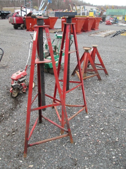 (2) Jack Stands
