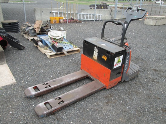 Toyota 8HBE30 Electric Pallet Jack
