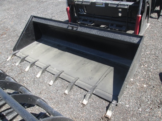 84" Bucket With Teeth