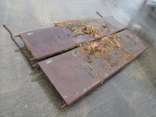 (2) Truck Tailgates