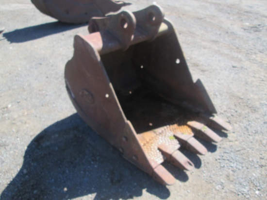 Geith 36" Excavator Bucket With Teeth