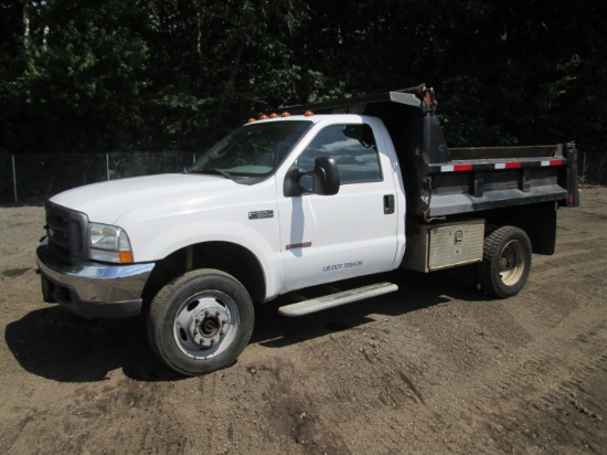 2003 Ford F-550 XL S/A Dump Truck