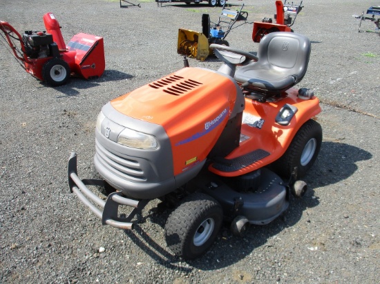 Husqvarna YTH2042 Ride On Mower