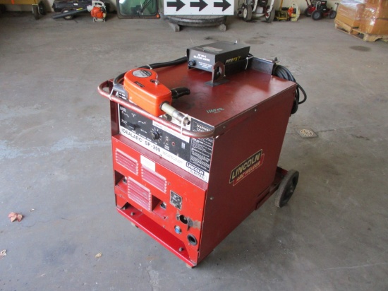 Lincoln Electric Idealarc SP200 Welder