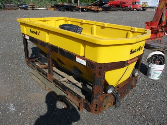 Snow Ex Poly Sand/Salt Spreader