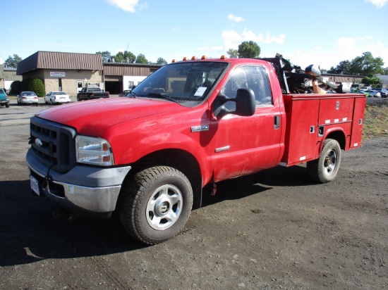 2006 Ford F-350 XL Utility Body Truck