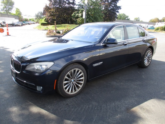 2011 BMW 740i 4 Door Sedan