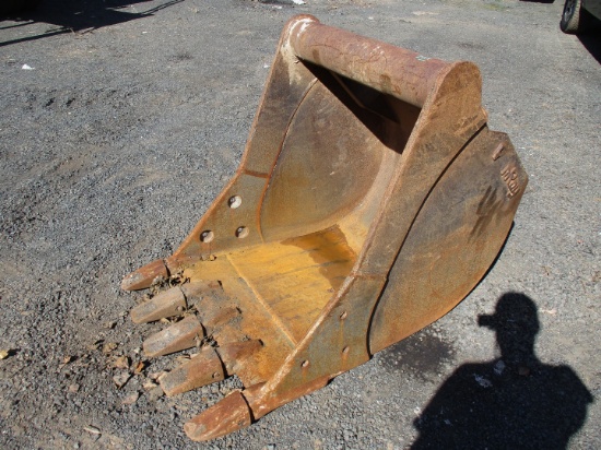 WR 36" Excavator Bucket With Teeth