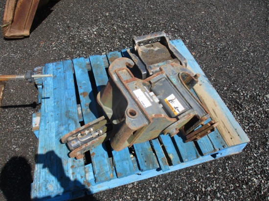 Bobcat X-Change Hydraulic Swinger Attachment,