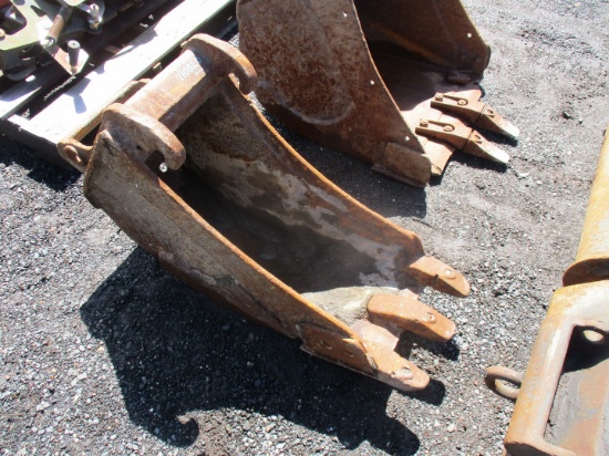 Bobcat 12" Bucket With Teeth