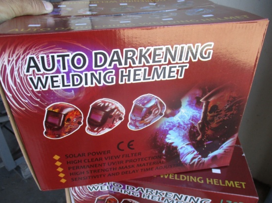 Auto Darkening Welding Helmet