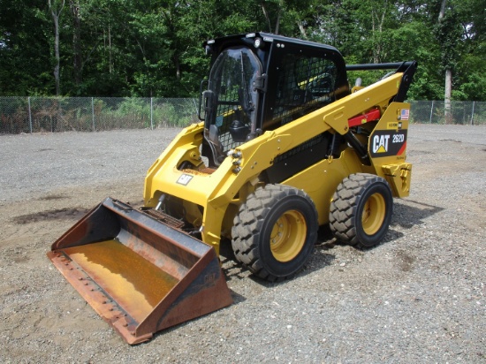 2017 Caterpillar 262D Skid Steer