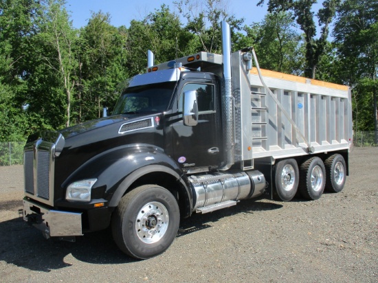 2020 Kenworth T880 Tri/A Dump Truck