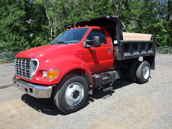 2003 Ford F-650 XLT S/A Dump Truck