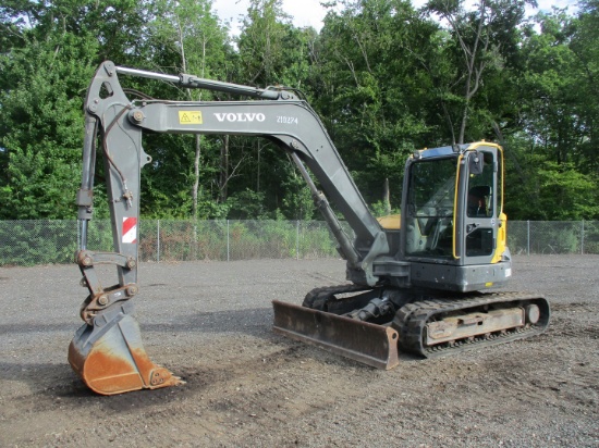 2014 Volvo ECR88D Hydraulic Excavator