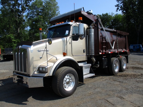 2006 Kenworth T800 T/A Dump Truck