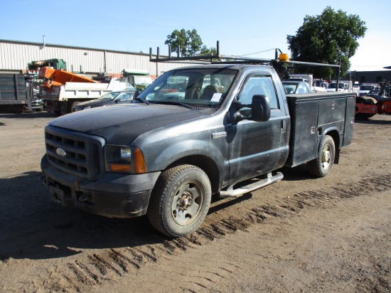 2006 Ford F-250 XL Utility Body Truck