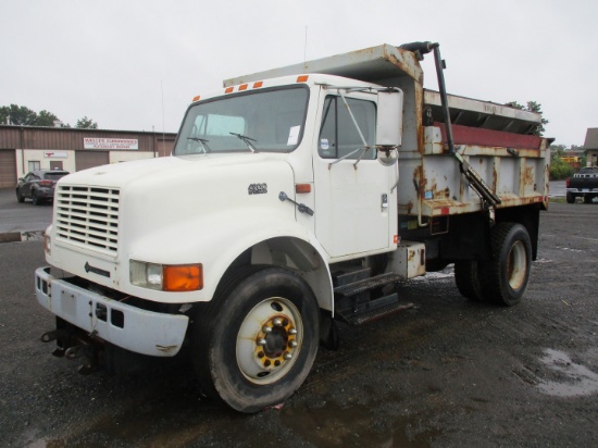 1996 International 4900 S/A Dump Truck