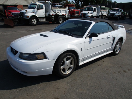 2001 Ford Mustang Automobile
