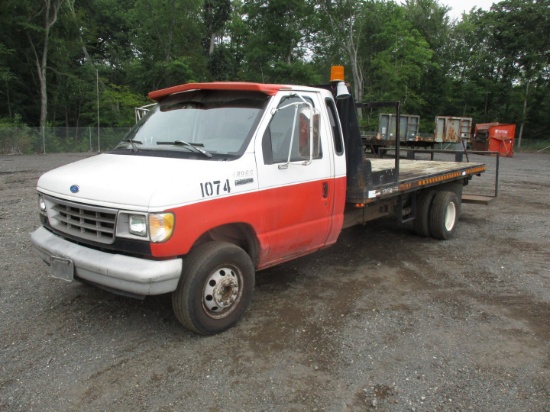 1994 Ford E-350 Flatbed Truck