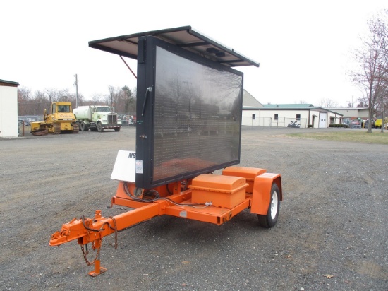 2003 National Signal Tow Behind Message Board