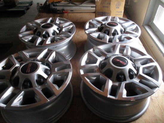 (4) 18" GMC 2500HD Aluminum Wheels
