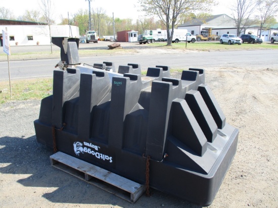 8' Salt Dogg Poly Sand/Salt Spreader