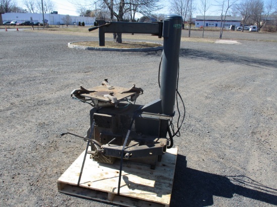2013 Bosch Tire Changing Machine
