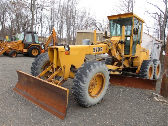 1987 John Deere 570B Motor Grader