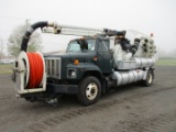 2002 International 2654 S/A Vac Truck