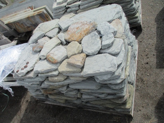 Pallet of Random Tumbled Bluestone Pavers