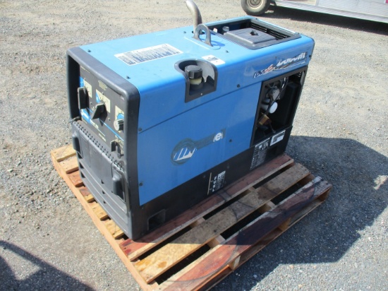 Miller Bobcat 225 Welder/Generator