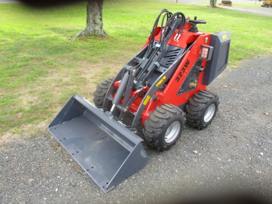 2023 EGN 323W Stand On Skid Steer