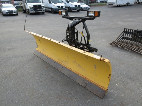FISHER MINUTE MOUNT 2 8.5' SNOW PLOW