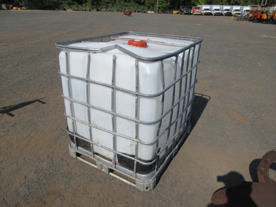 250 GALLON PLASTIC TOTE TANK