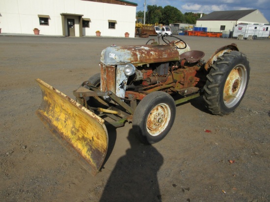FORD 8N TRACTOR