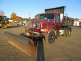 1987 INTERNATIONAL 1954 S/A HOOK LIFT TRUCK