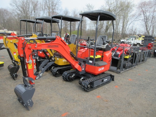 2025 AGT QK20R MINI EXCAVATOR